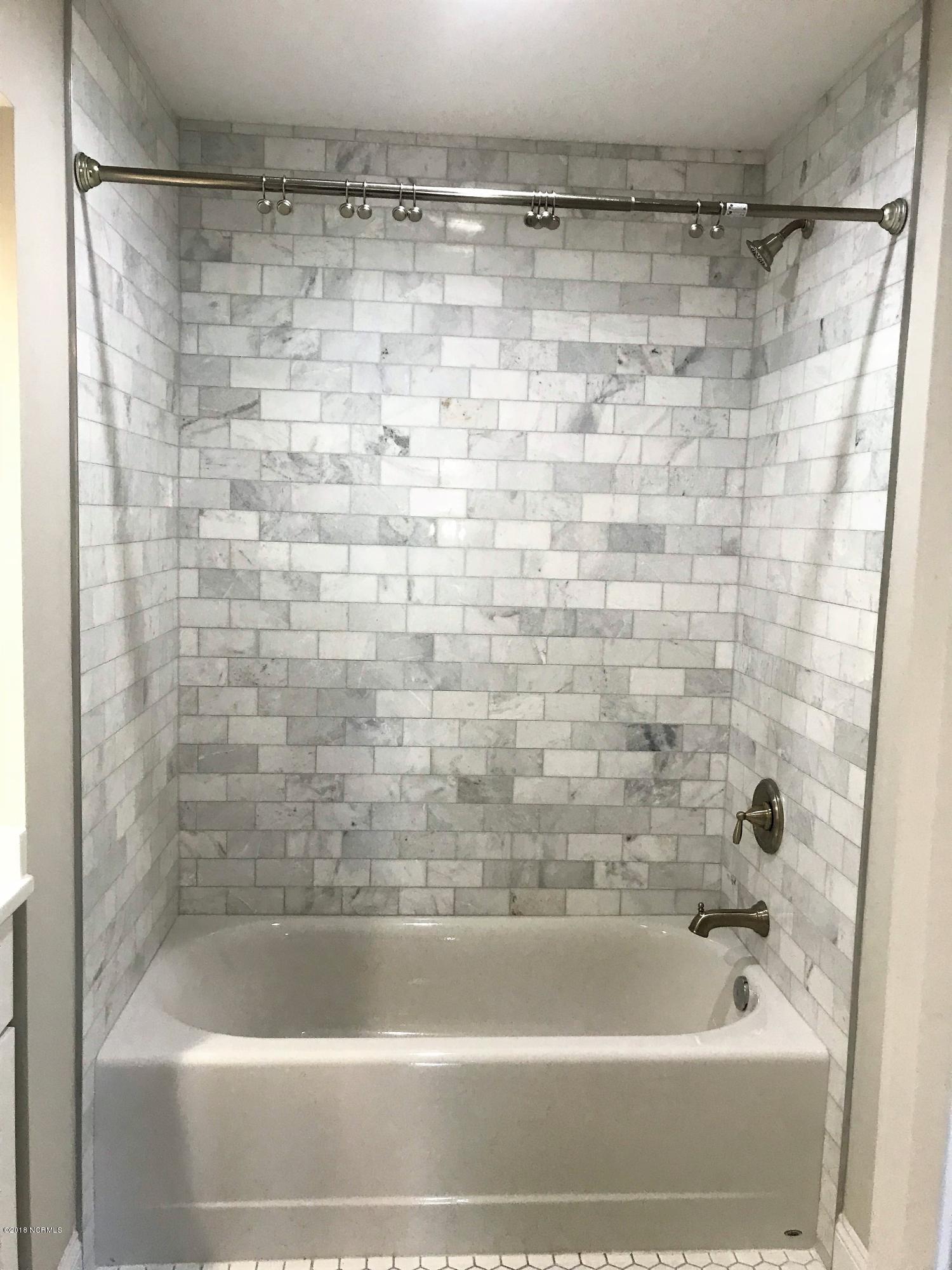 217 West Blackbeard Road Wilmington, NC 28409 - Photo 18 of 25 Hall Bath