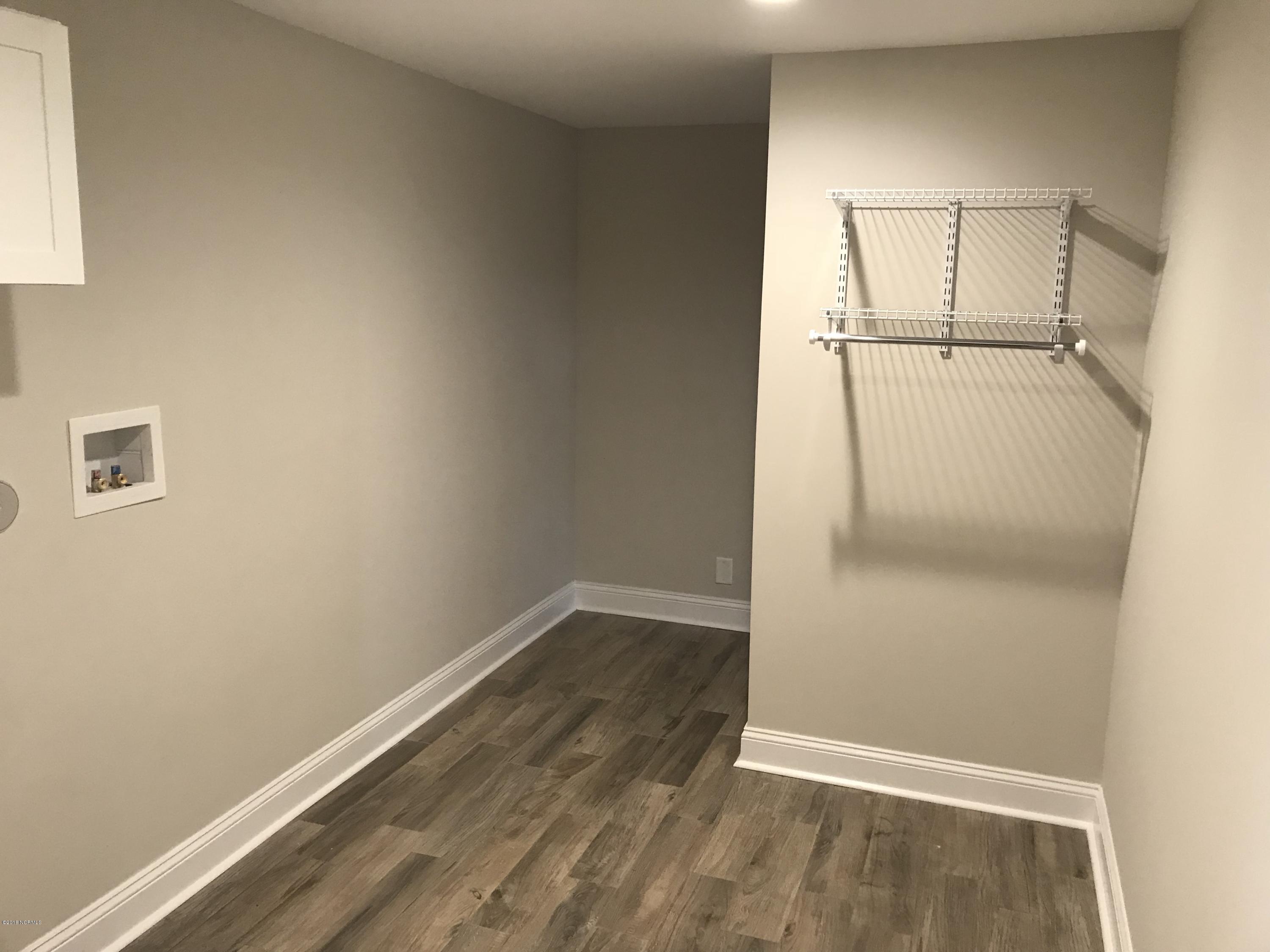 217 West Blackbeard Road Wilmington, NC 28409 - Photo 23 of 25 Laundry Room