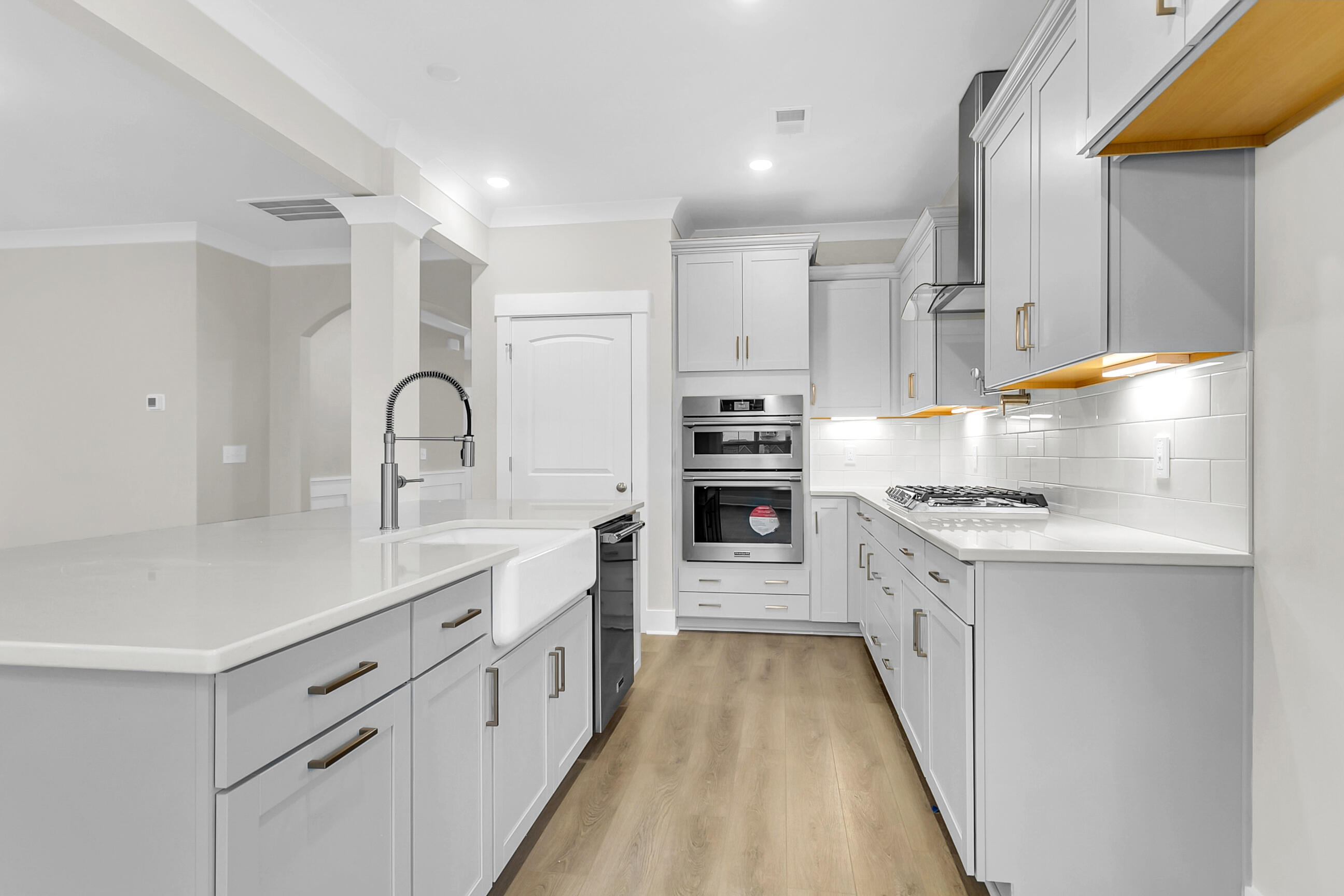 462 Rowley Lane Summerville, SC 29486 - Photo 13 of 92 Kitchen