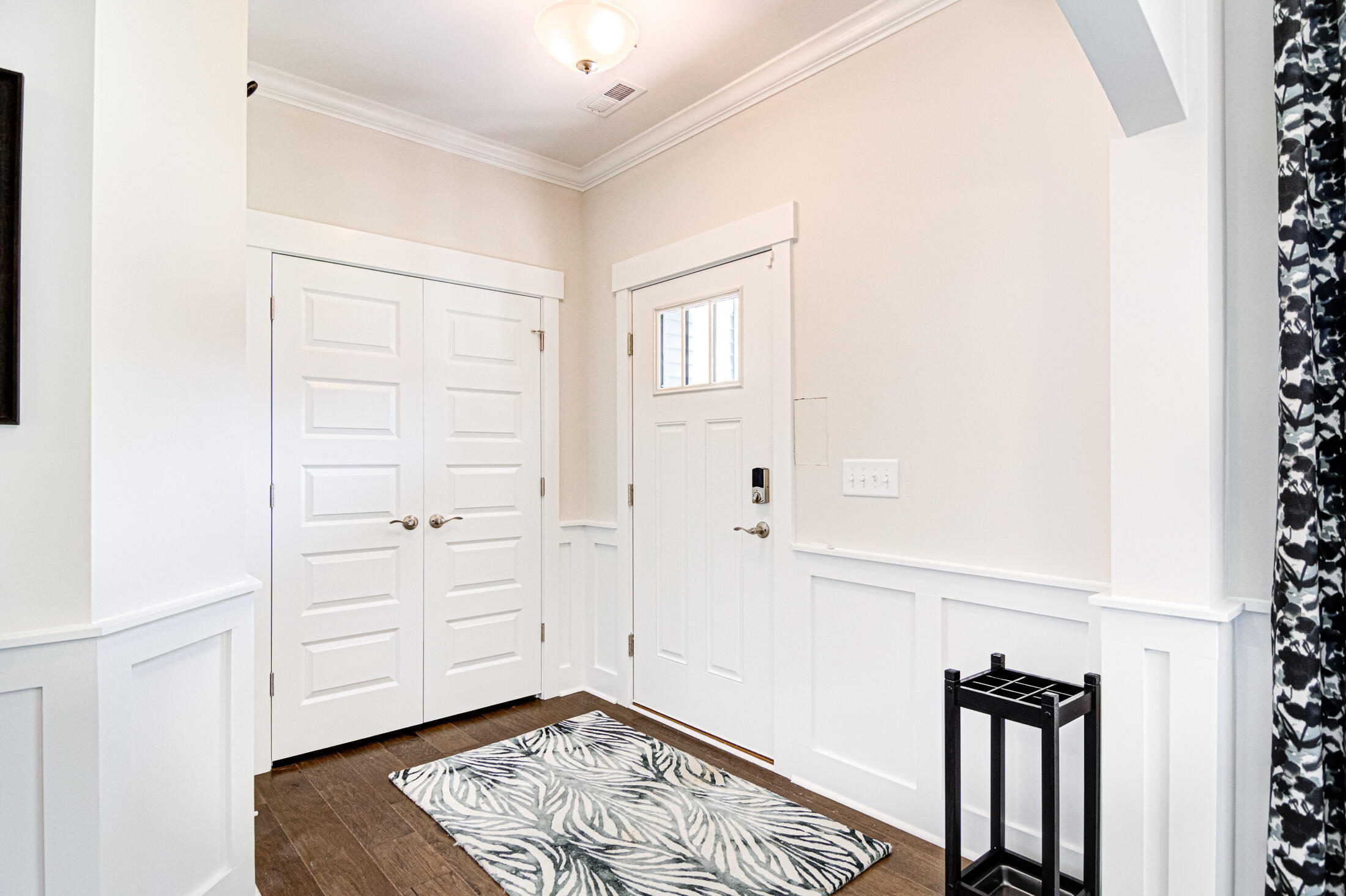 462 Rowley Lane Summerville, SC 29486 - Photo 56 of 92 Entrance - Victor