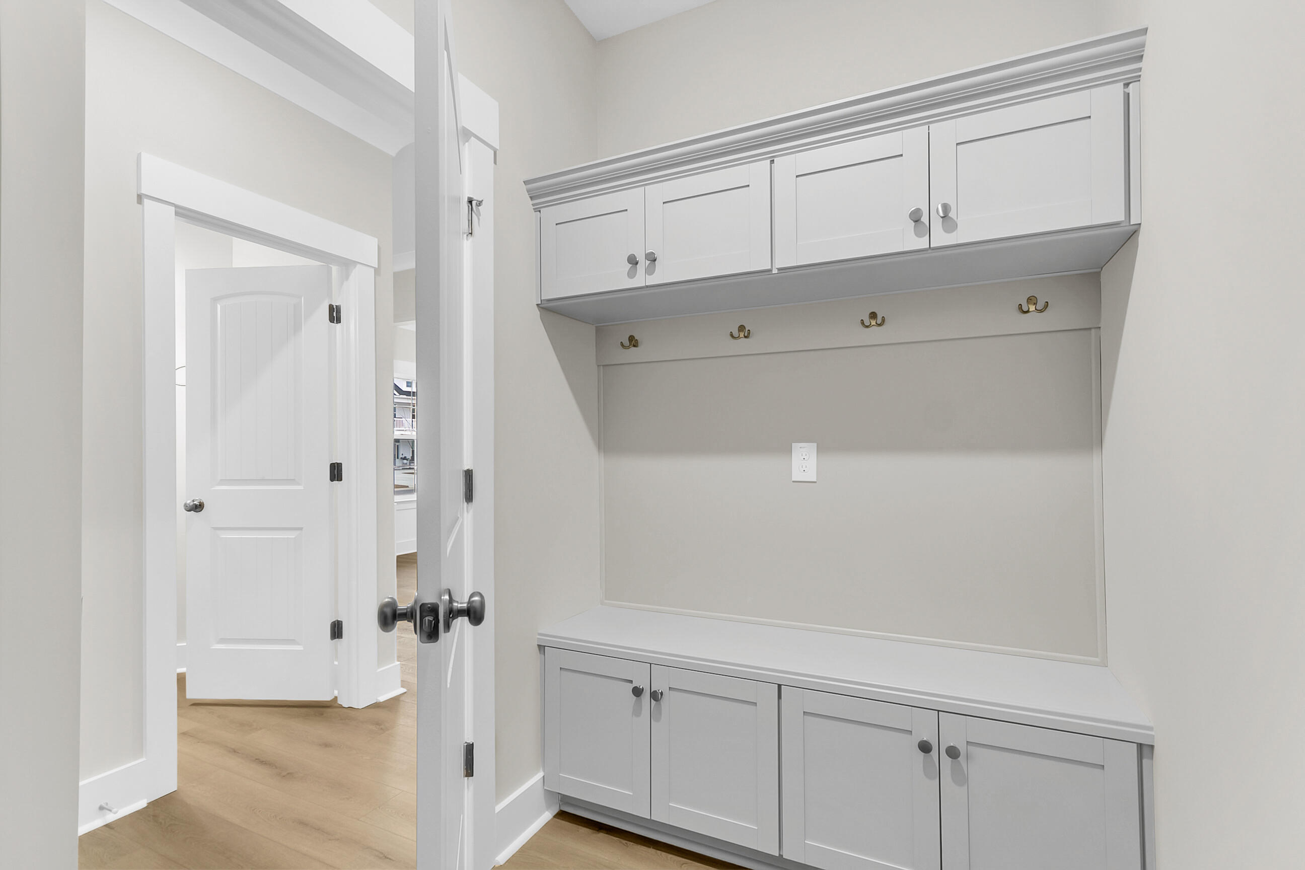 462 Rowley Lane Summerville, SC 29486 - Photo 6 of 92 Laundry Room Bench and Cubbies