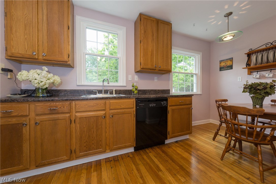 3848 Bushnell Road Cleveland, OH 44118 - Photo 11 of 35 Gallery Image 11