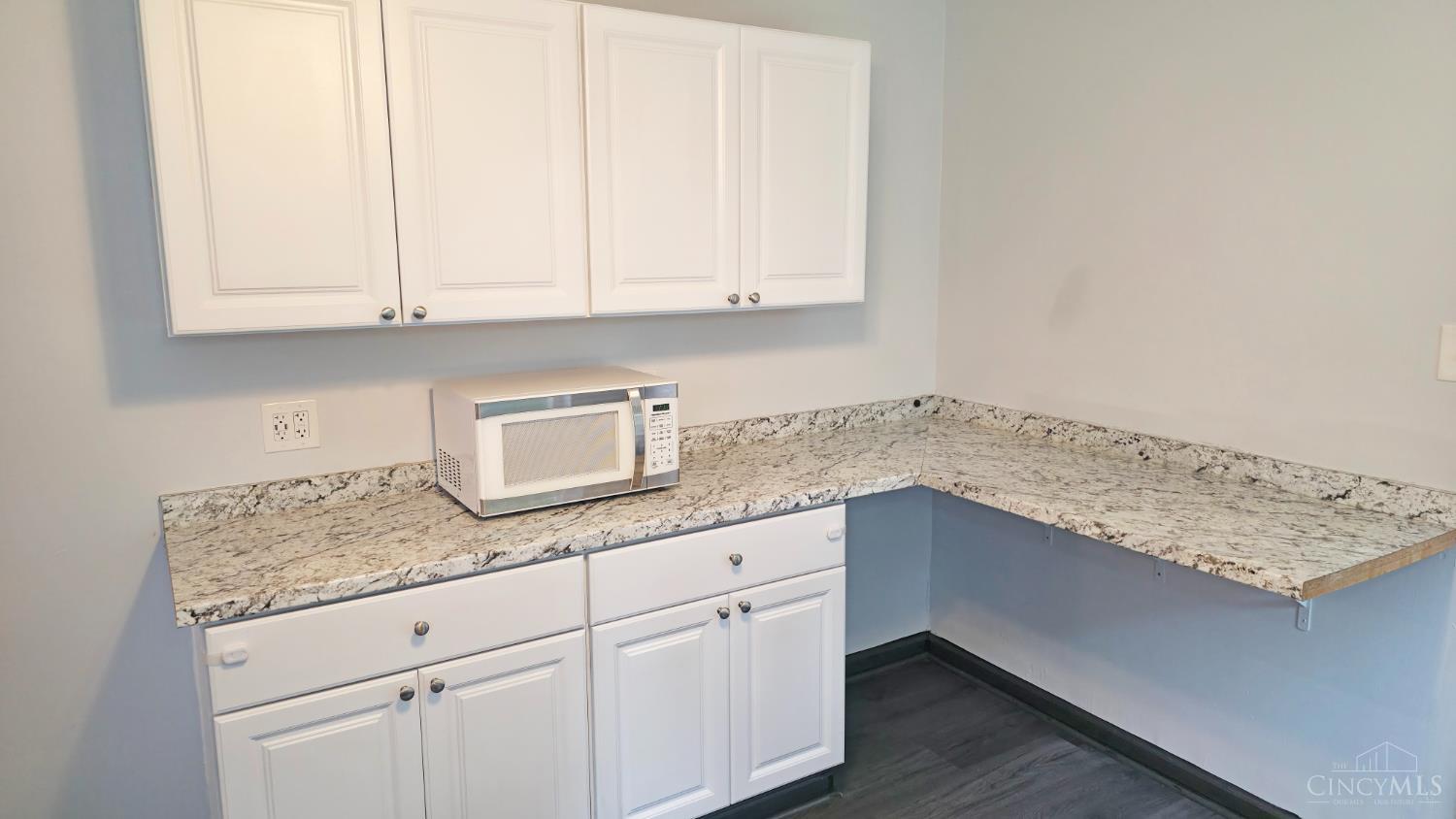 1111 Anderson Ferry Road Cincinnati, OH 45238 - Photo 11 of 25 Gallery Image 11