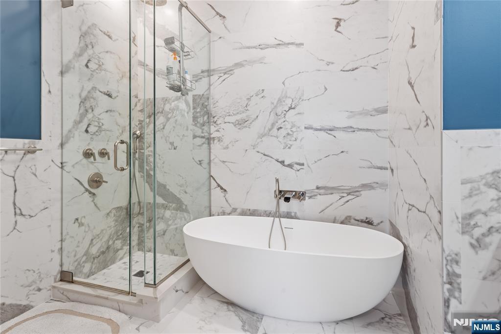 3 Somerset Lane, Unit 415 Edgewater, NJ 07020 - Photo 17 of 48