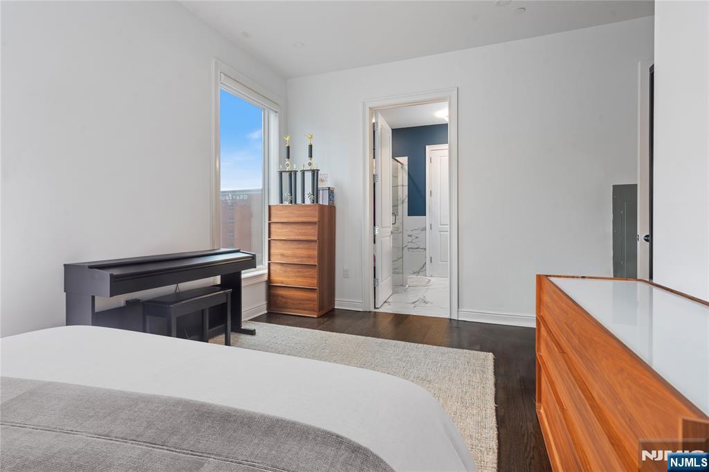 3 Somerset Lane, Unit 415 Edgewater, NJ 07020 - Photo 22 of 48