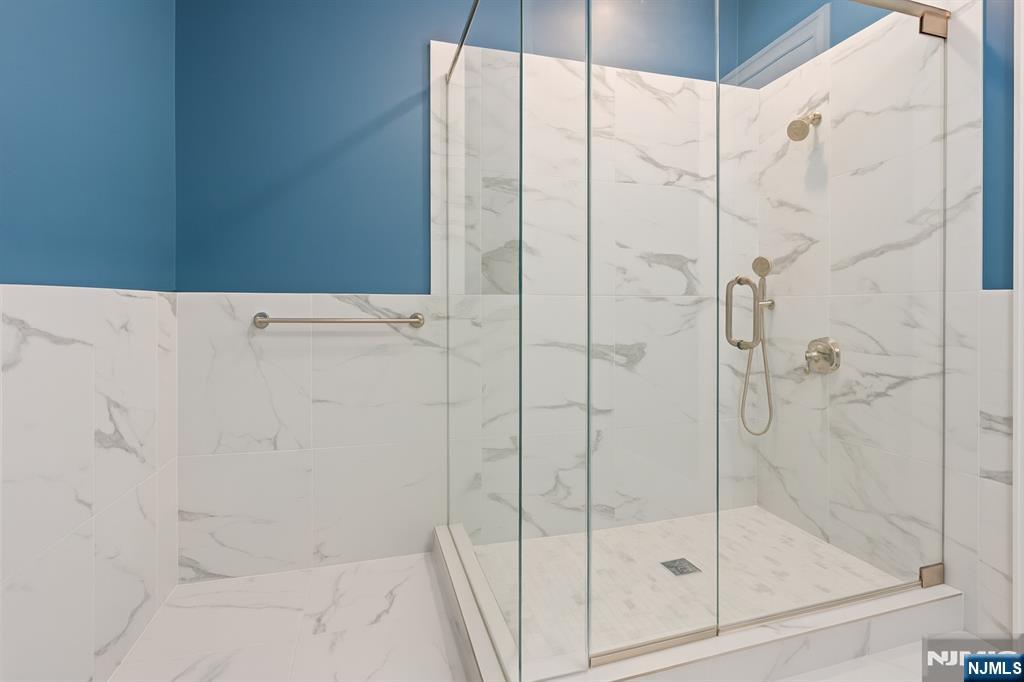 3 Somerset Lane, Unit 415 Edgewater, NJ 07020 - Photo 24 of 48