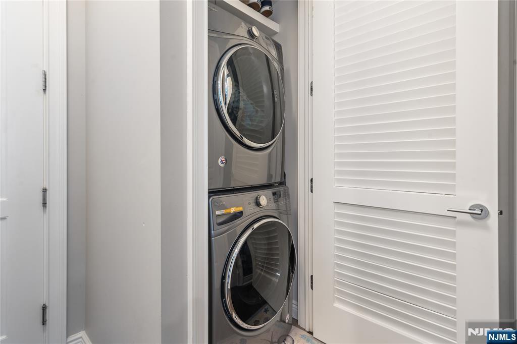 3 Somerset Lane, Unit 415 Edgewater, NJ 07020 - Photo 28 of 48