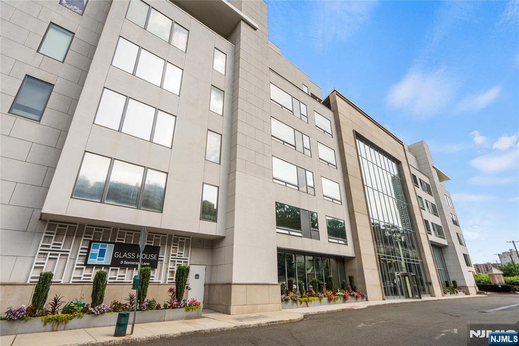 3 Somerset Lane, Unit 415 Edgewater, NJ 07020 - Photo 45 of 48