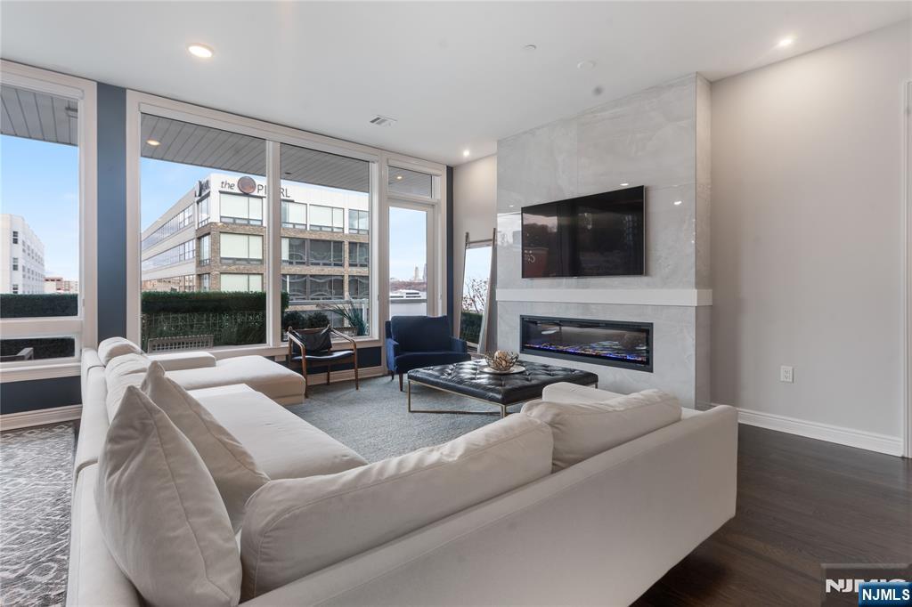 3 Somerset Lane, Unit 415 Edgewater, NJ 07020 - Photo 9 of 48