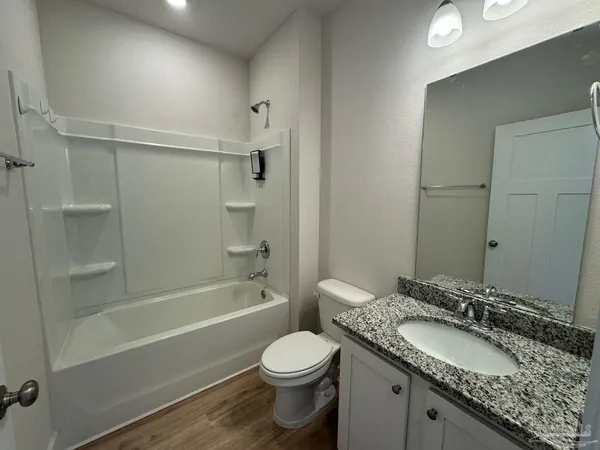 $3,200 | 3593 Sailfish Drive, Gulf Breeze, FL 32563