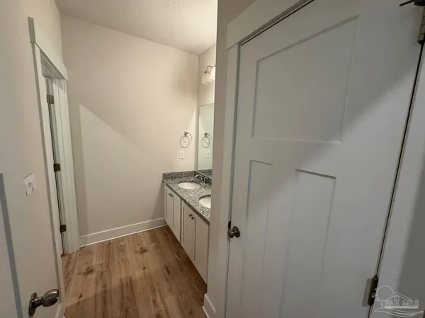$3,200 | 3593 Sailfish Drive, Gulf Breeze, FL 32563