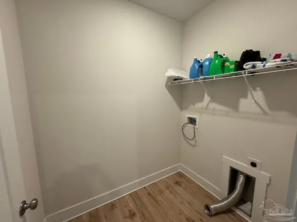 $3,200 | 3593 Sailfish Drive, Gulf Breeze, FL 32563