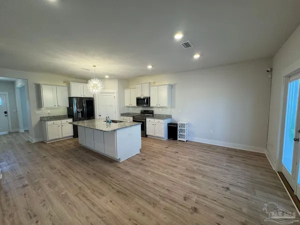 $3,200 | 3593 Sailfish Drive, Gulf Breeze, FL 32563