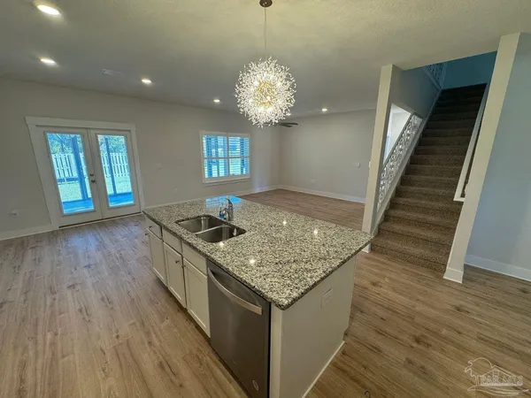 $3,200 | 3593 Sailfish Drive, Gulf Breeze, FL 32563