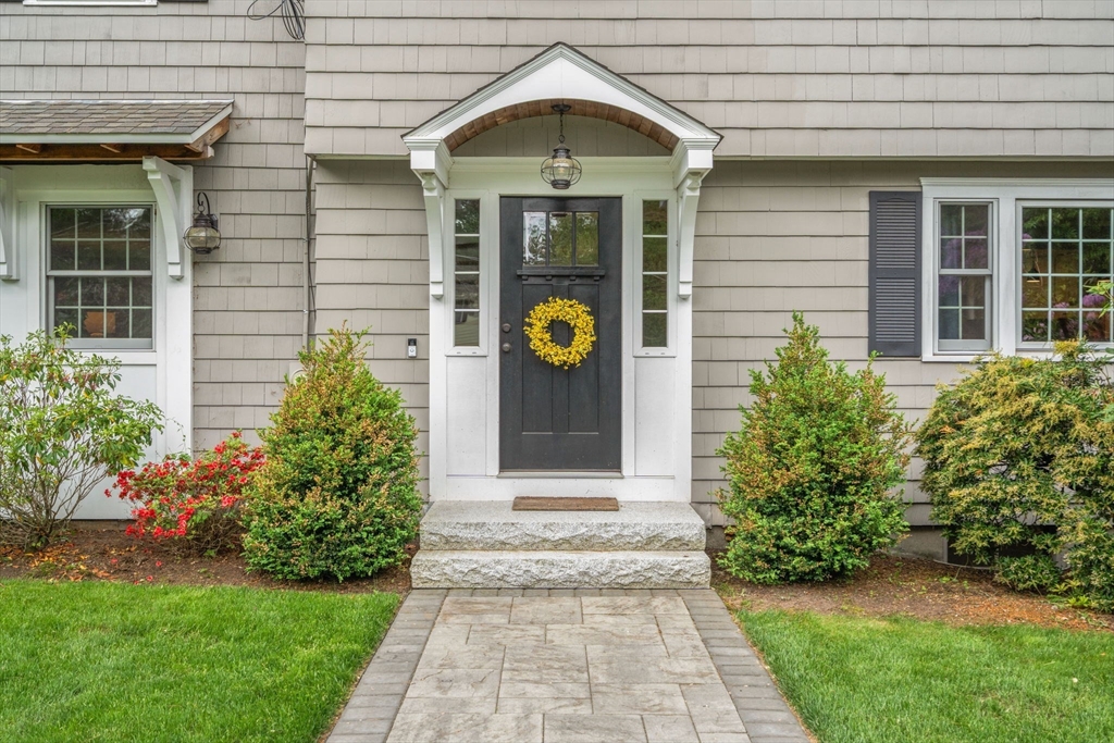 35 Marlyn Road Medfield, MA 02052 - Photo 3 of 39