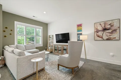 $475,000 | 678 James Avenue, Nashville, TN 37209