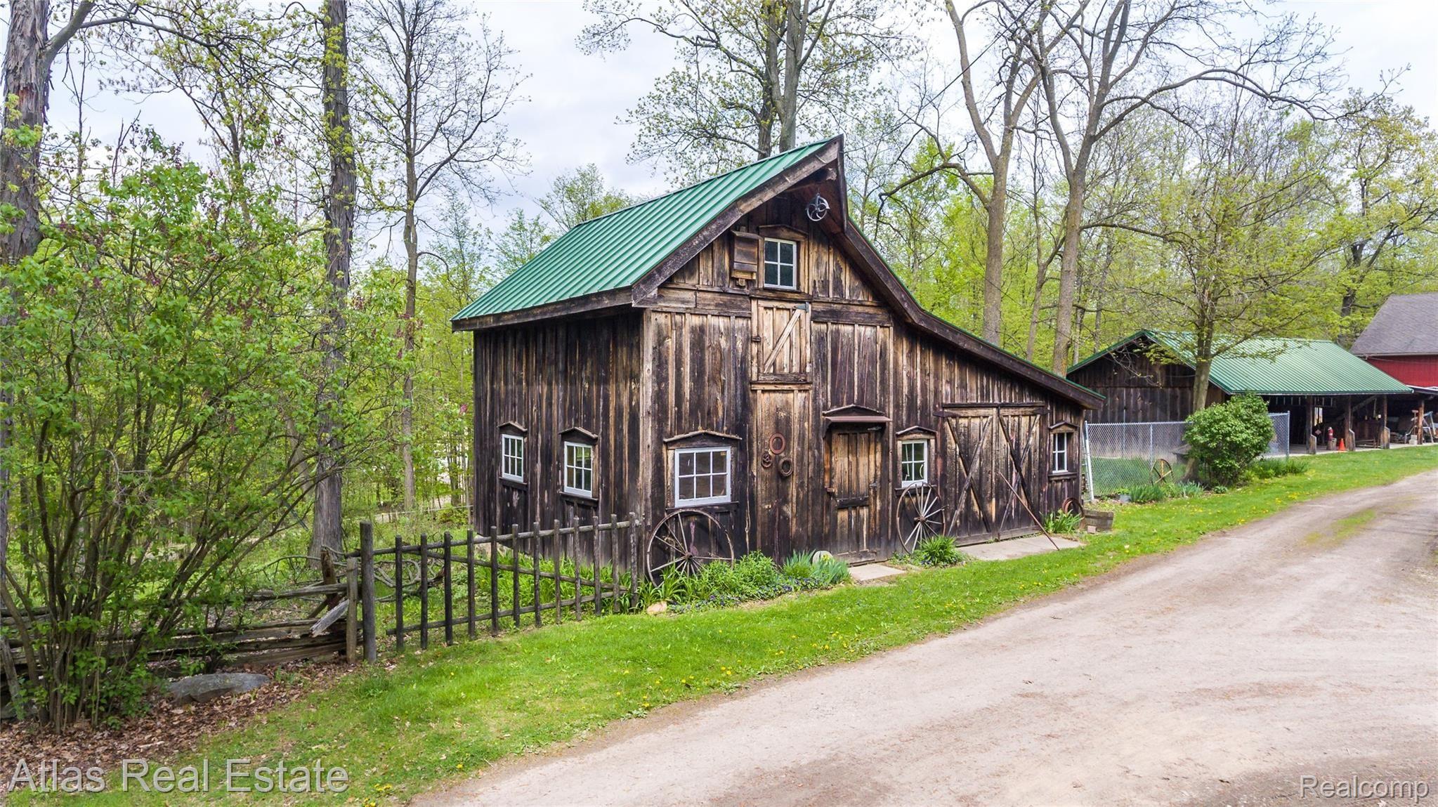5323 Stimson Road Goodrich, MI 48438 - Photo 9 of 47 Aerial Exteriors7.jpg