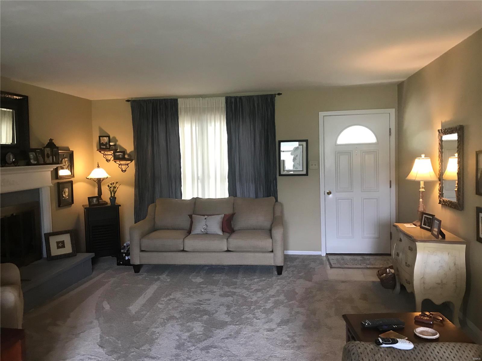 5782 Huntsport Road Oakville, MO 63129 - Photo 11 of 30 Gallery Image 11