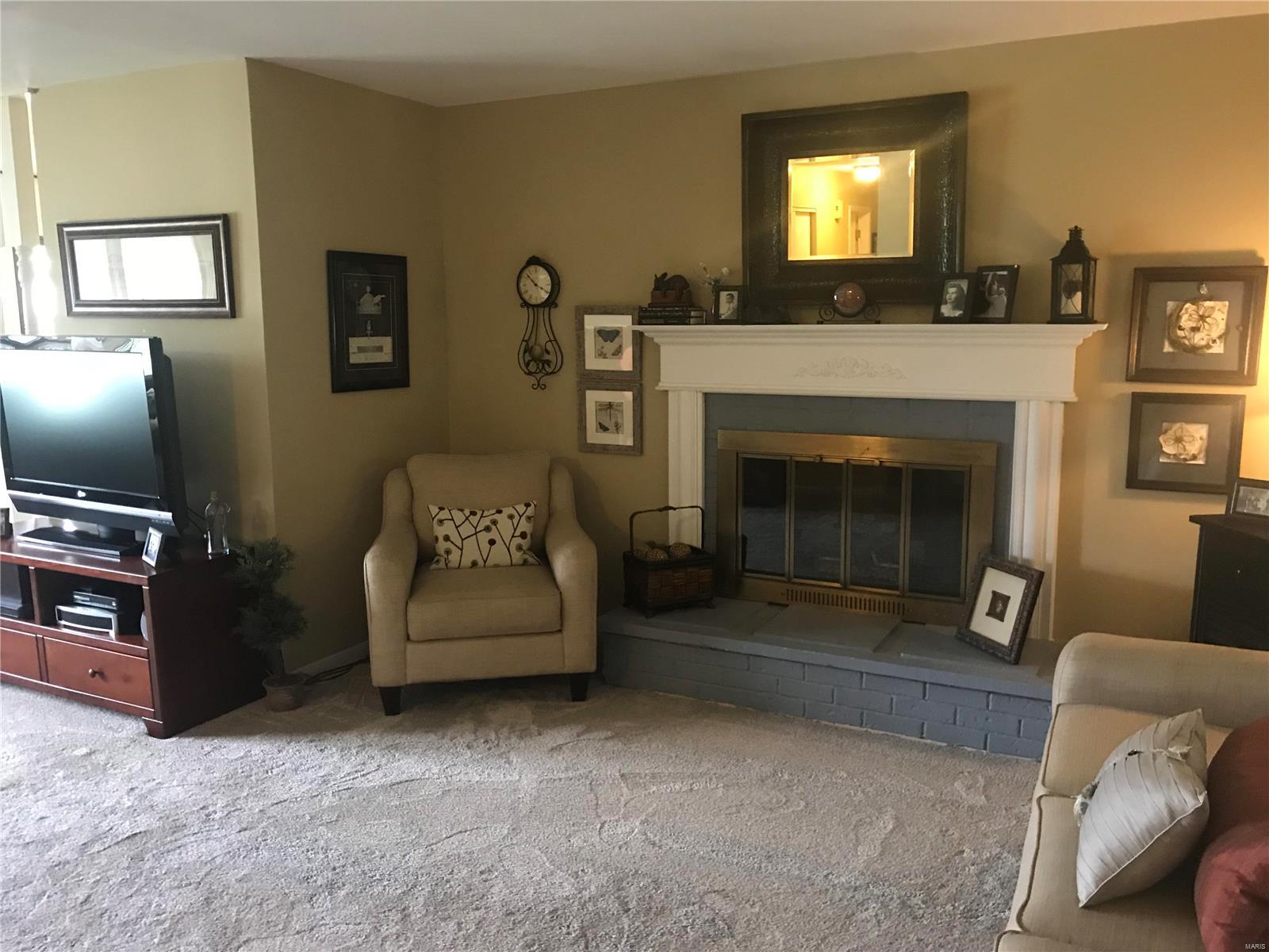 5782 Huntsport Road Oakville, MO 63129 - Photo 13 of 30 Gallery Image 13