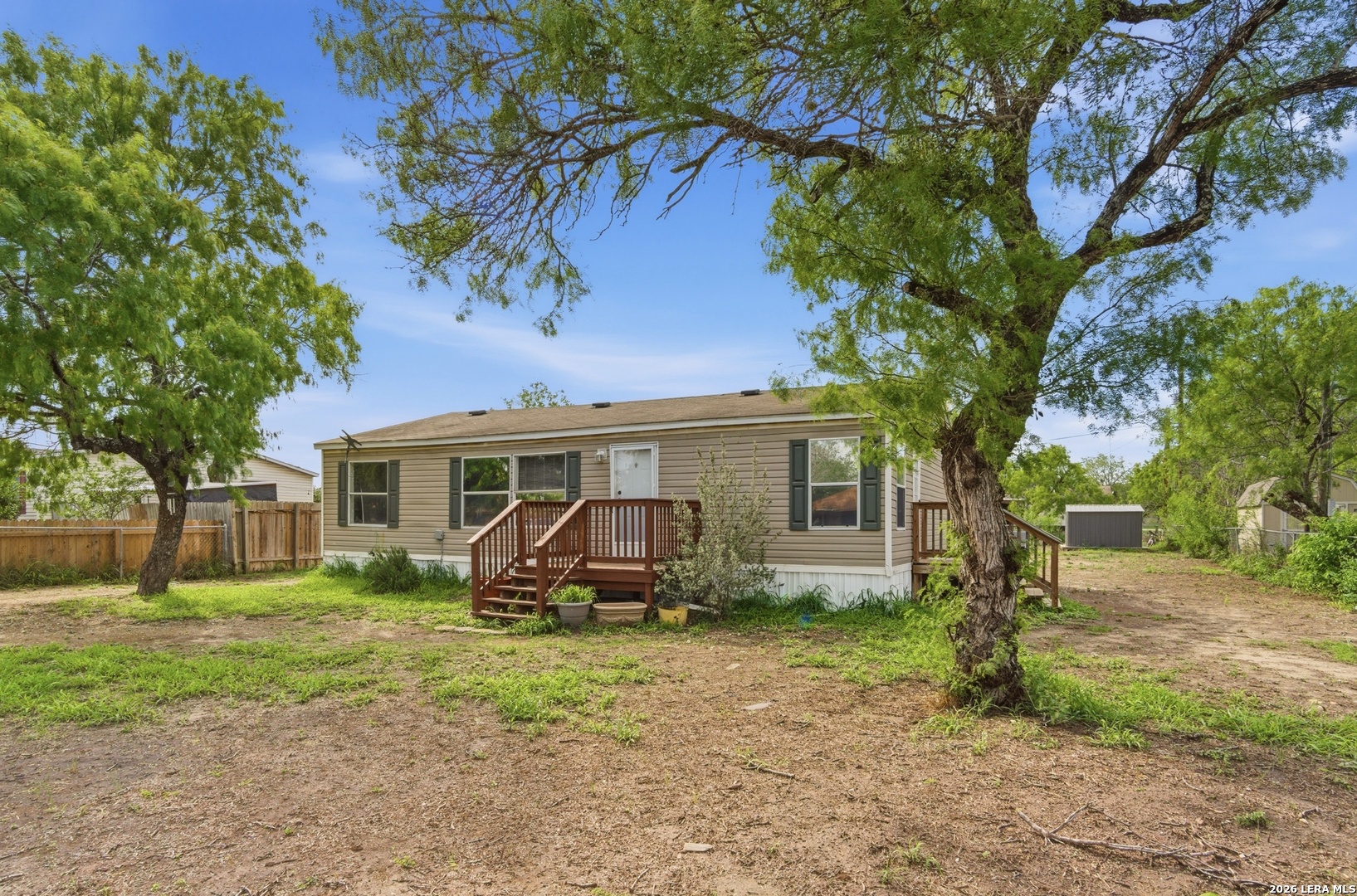 1105 Walnut Street Jourdanton, TX 78026 - Photo 2 of 31