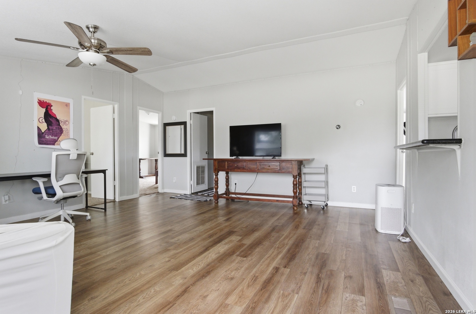 1105 Walnut Street Jourdanton, TX 78026 - Photo 5 of 31