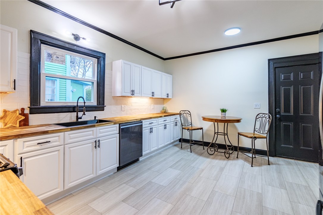 92 MacBeth Street Rochester, NY 14609 - Photo 23 of 48