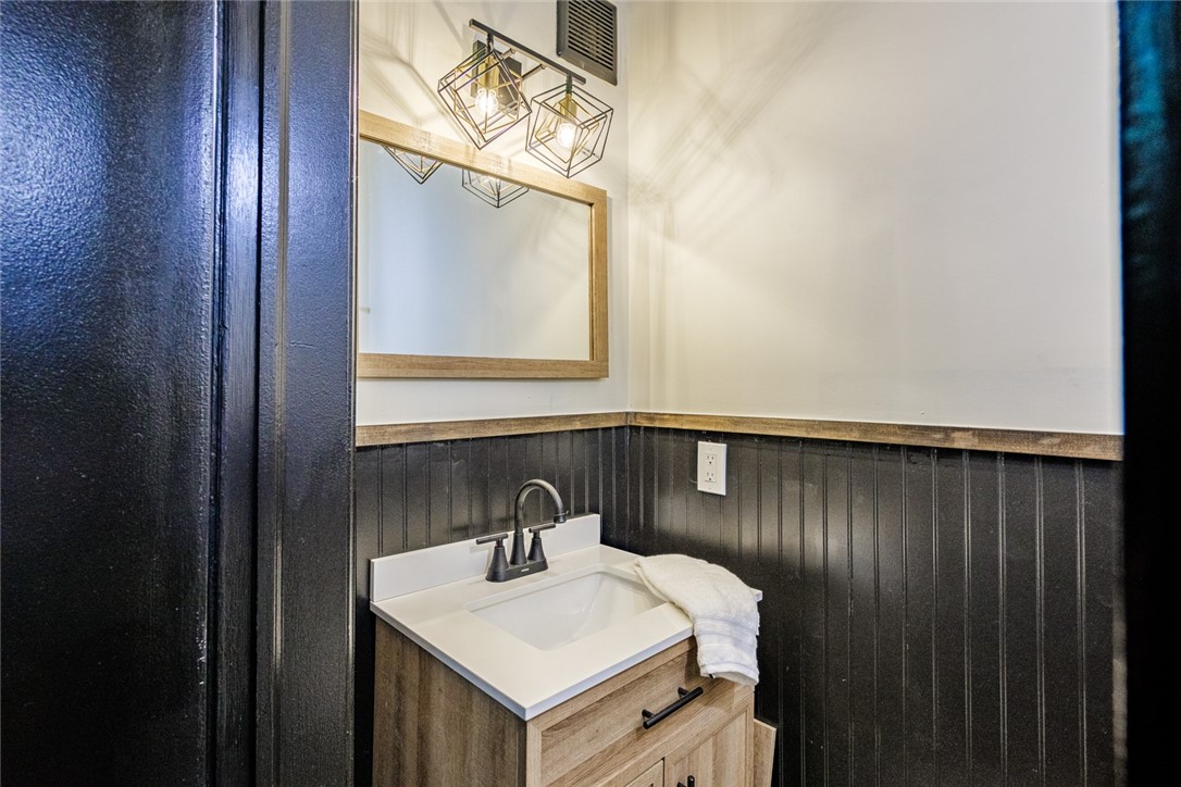 92 MacBeth Street Rochester, NY 14609 - Photo 26 of 48