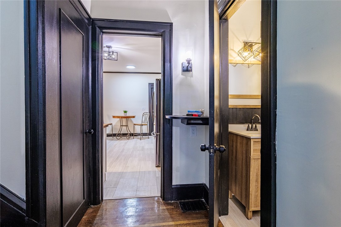 92 MacBeth Street Rochester, NY 14609 - Photo 27 of 48