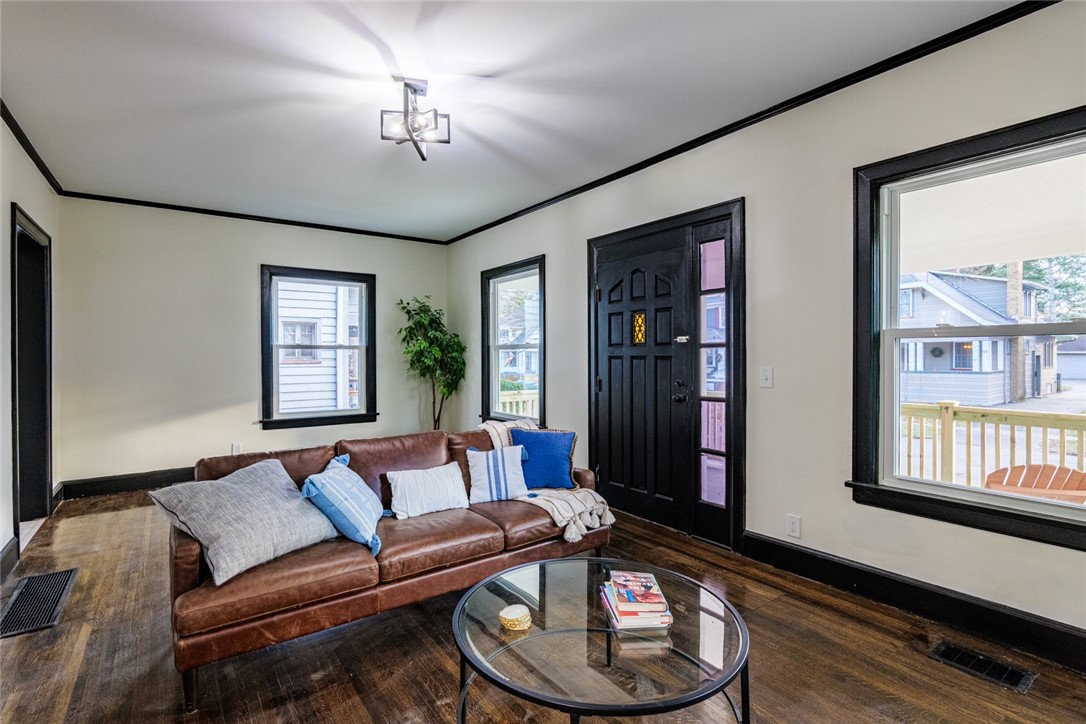 92 MacBeth Street Rochester, NY 14609 - Photo 6 of 48