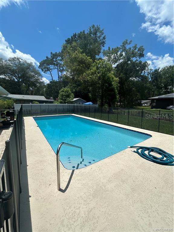 410 Daisy Lane Inverness, FL 34452 - Photo 29 of 37 a view of swimming pool