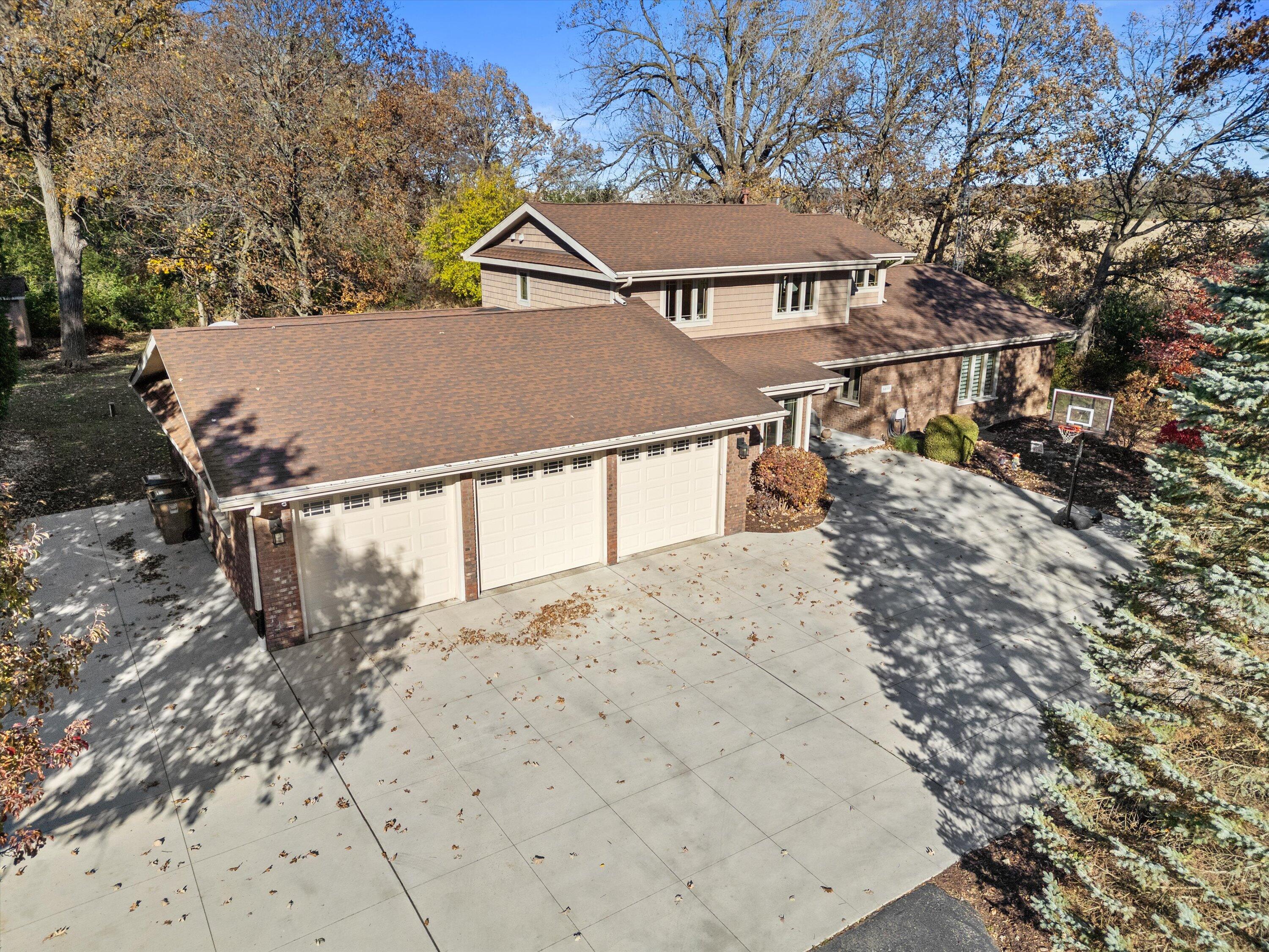 8400 122nd Street Pleasant Prairie, WI 53158 - Photo 1 of 78 Garage