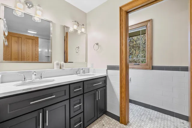 $854,000 | 8400 122nd Street, Pleasant Prairie, WI 53158