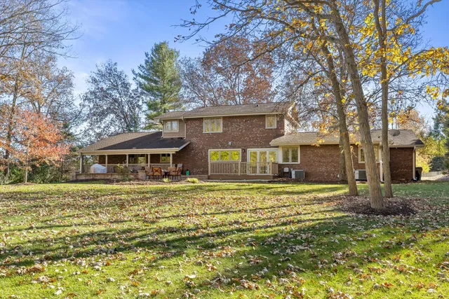 $854,000 | 8400 122nd Street, Pleasant Prairie, WI 53158