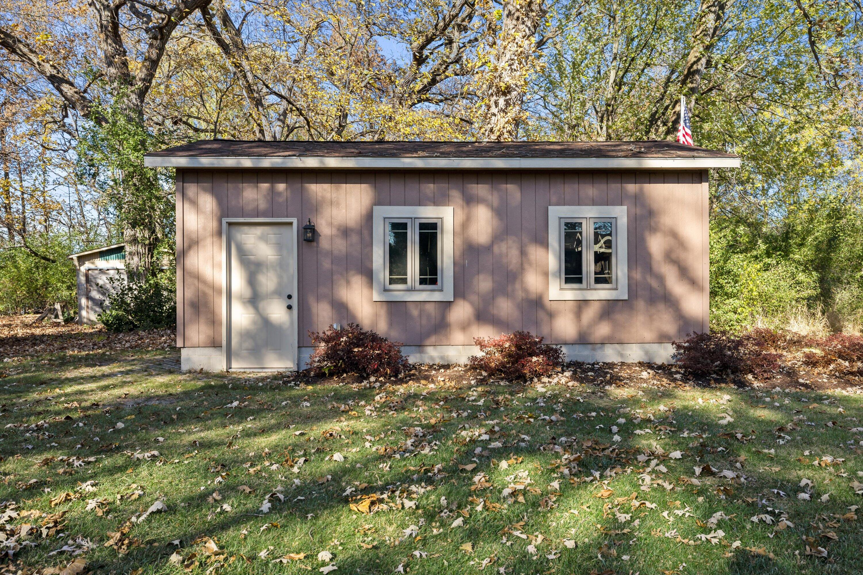 8400 122nd Street Pleasant Prairie, WI 53158 - Photo 65 of 78 Shed with concrete floor