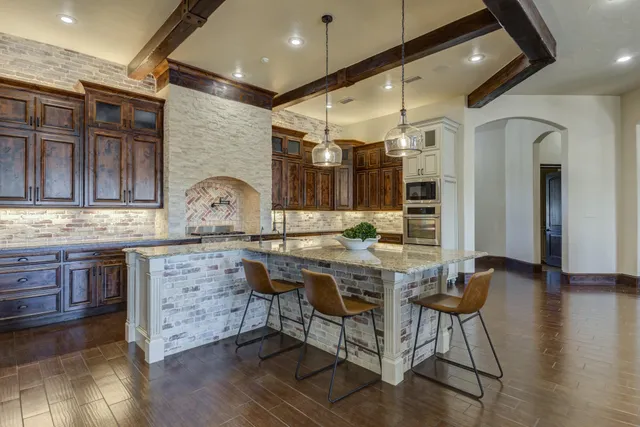 $2,950,000 | 8009 Farm To Market Road 2641, Shallowater, TX 79363