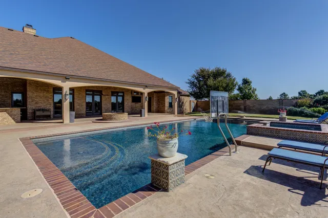 $2,950,000 | 8009 Farm To Market Road 2641, Shallowater, TX 79363