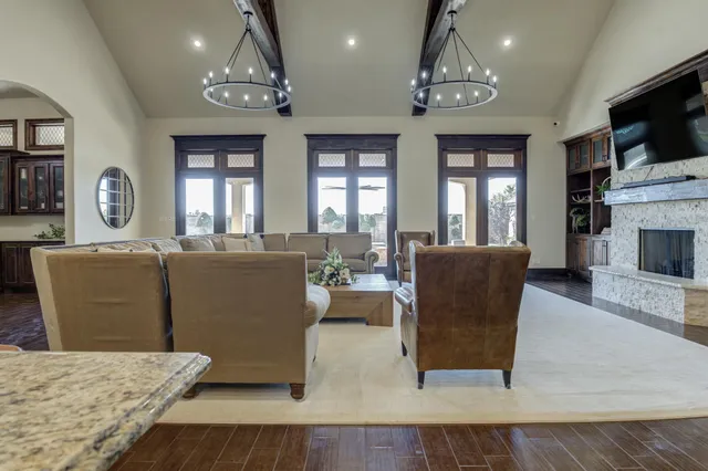 $2,950,000 | 8009 Farm To Market Road 2641, Shallowater, TX 79363