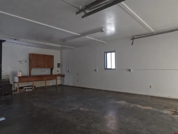 a view of a livingroom with furniture