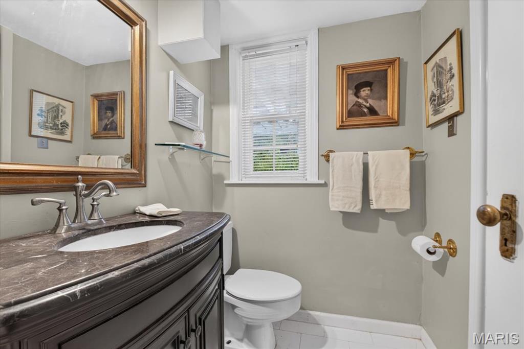 10099 Litzsinger Road Ladue, MO 63124 - Photo 32 of 53 Gallery Image 32