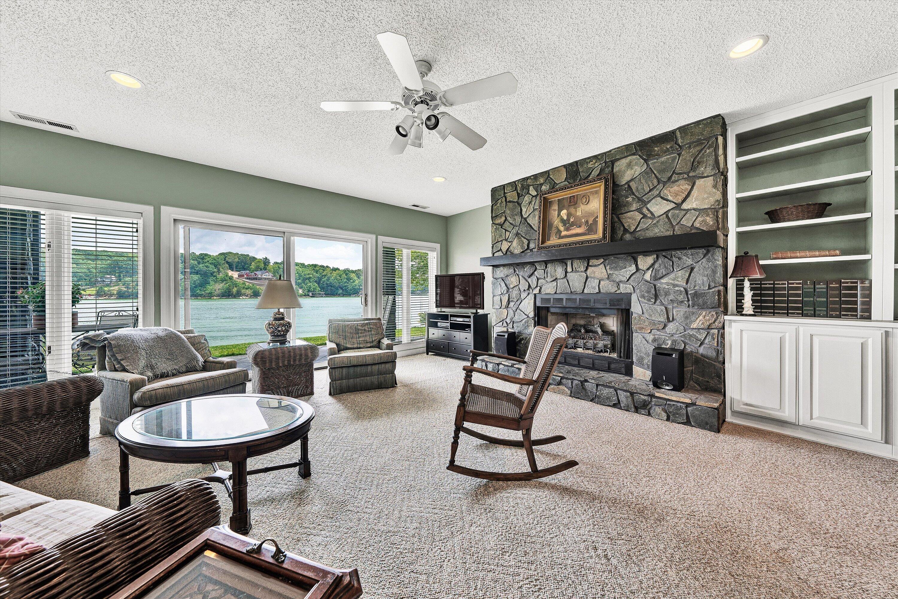 2455 Merriman Way Road Moneta, VA 24121 - Photo 43 of 83 41-DSC00460