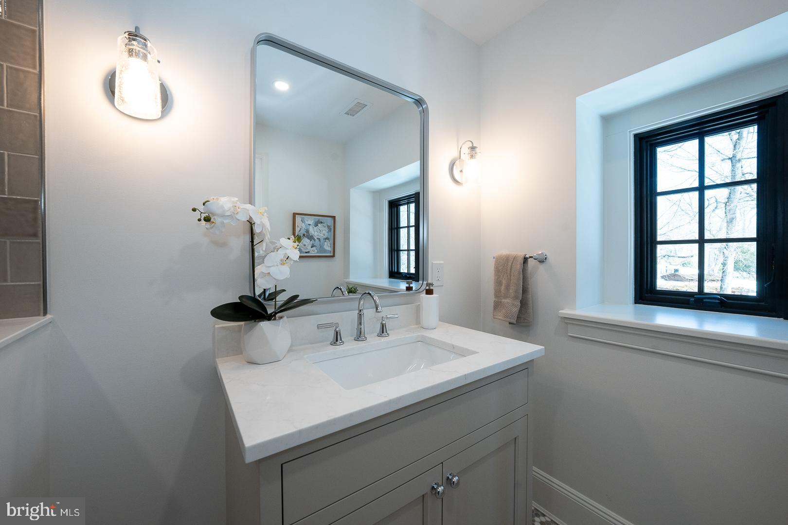 201 South Spring Mill Road Villanova, PA 19085 - Photo 61 of 84 Bedroom 3 Bathroom