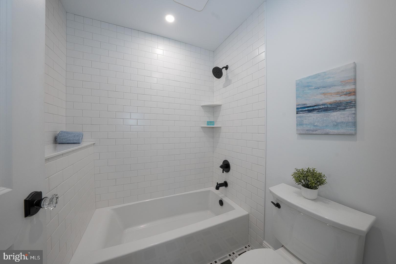 201 South Spring Mill Road Villanova, PA 19085 - Photo 72 of 84 Jack and Jill Bath