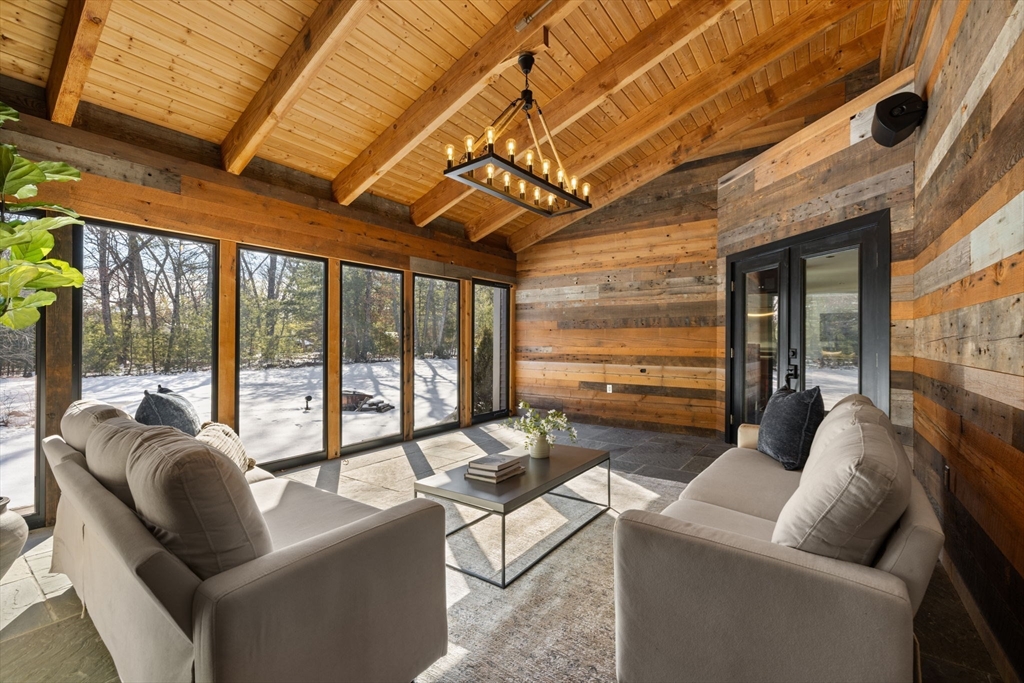 9 Coach Road Plainville, MA 02762 - Photo 18 of 42