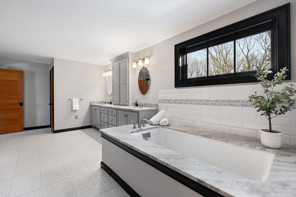 9 Coach Road Plainville, MA 02762 - Photo 29 of 42