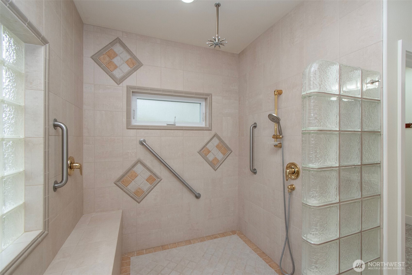 102 Sunset Place Sequim, WA 98382 - Photo 13 of 38
