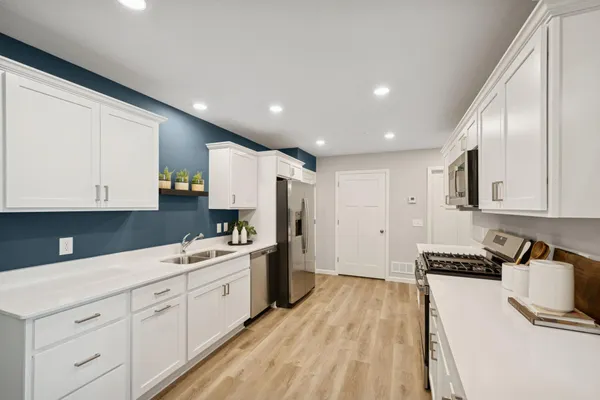 $259,900 | 2113 Birch Lane, Montrose, MN 55363