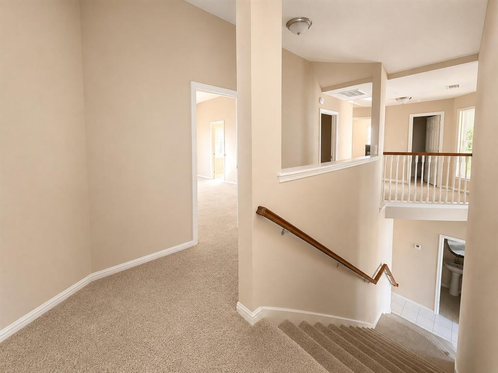2815 Baze Road Euless, TX 76039 - Photo 10 of 15 Gallery Image 10