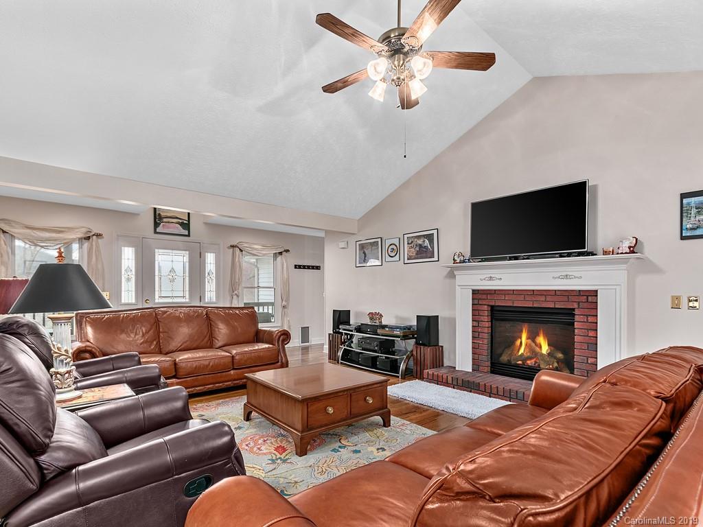 660 Edwards Cove Road Waynesville, NC 28786 - Photo 3 of 24