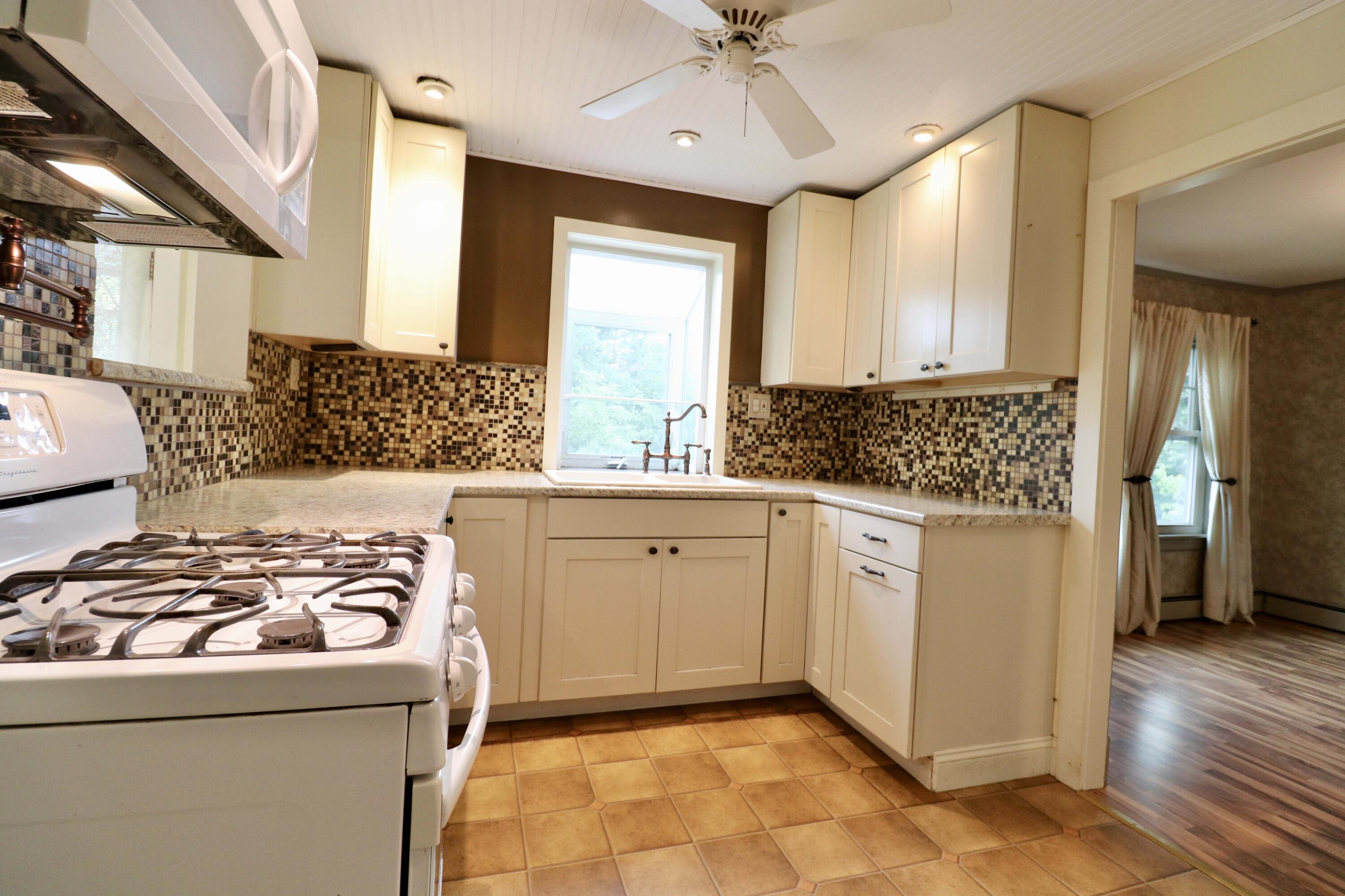 705 Riverside Street Portland, ME 04103 - Photo 13 of 77 IMG_4215