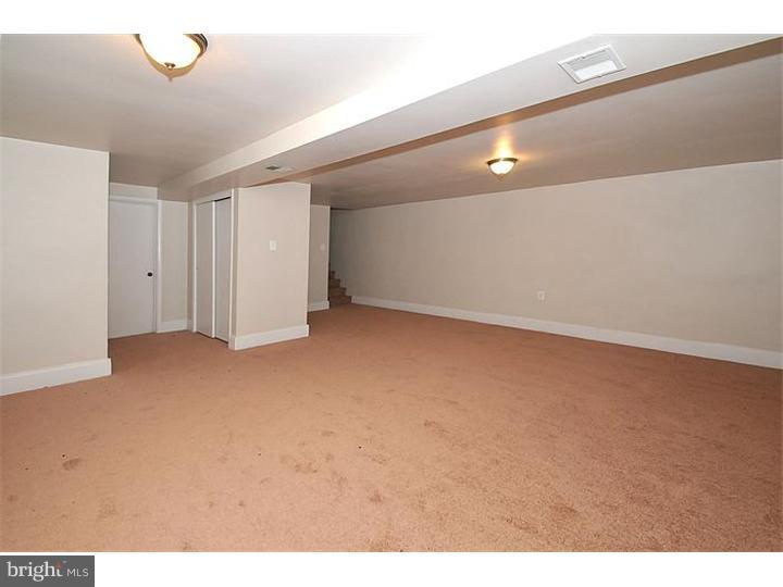 596 Wanamaker Road Jenkintown, PA 19046 - Photo 15 of 23 Family Room